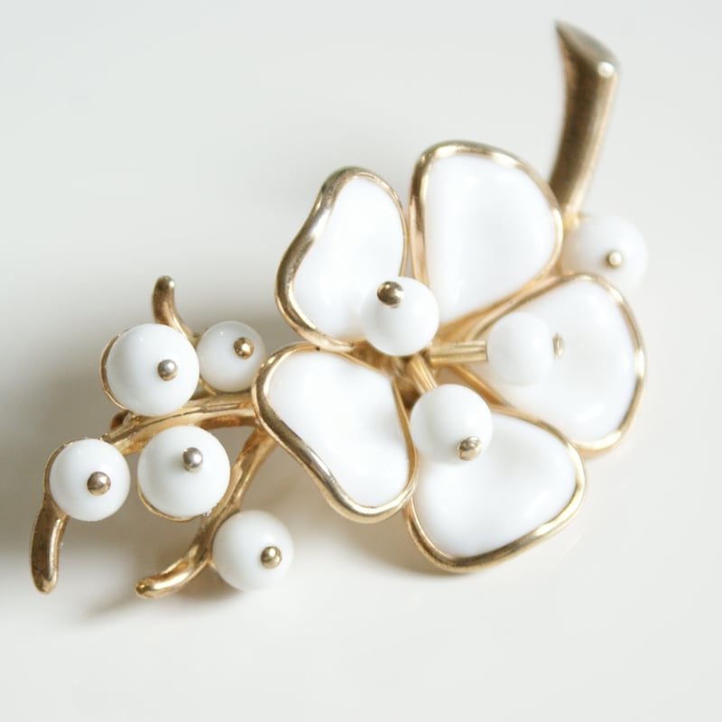 TRIFARIトリファリ アルフレッド・フィリップ ミルクガラス カメリア