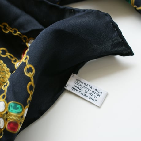 CHANEL シャネル グリポワガラスジュエリー柄 シルクスカーフ / ヴィンテージファッション