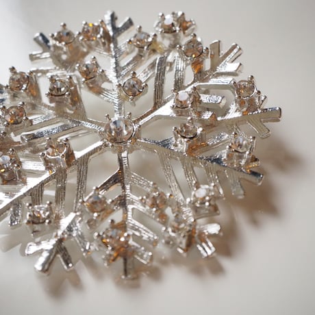 雪の結晶 スノーフレーク シルバー ブローチ  / ヴィンテージアクセサリー