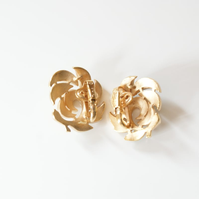 TRIFARIトリファリ グリーンエナメル リーフイヤリング / ヴィンテージ  