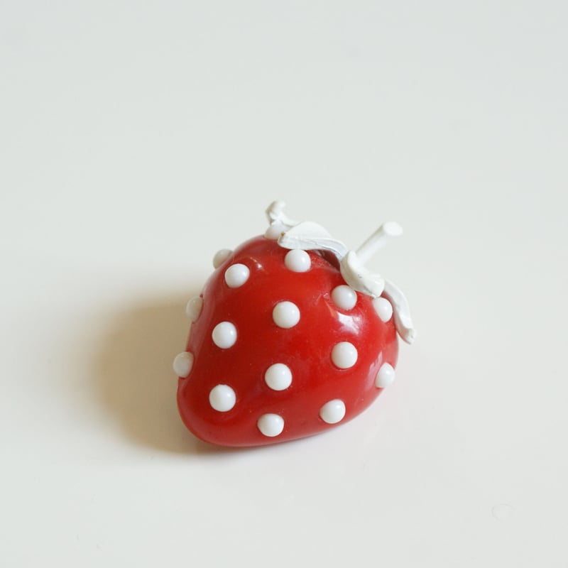 TRIFARIトリファリ ホワイトエナメル レッドルーサイト いちご