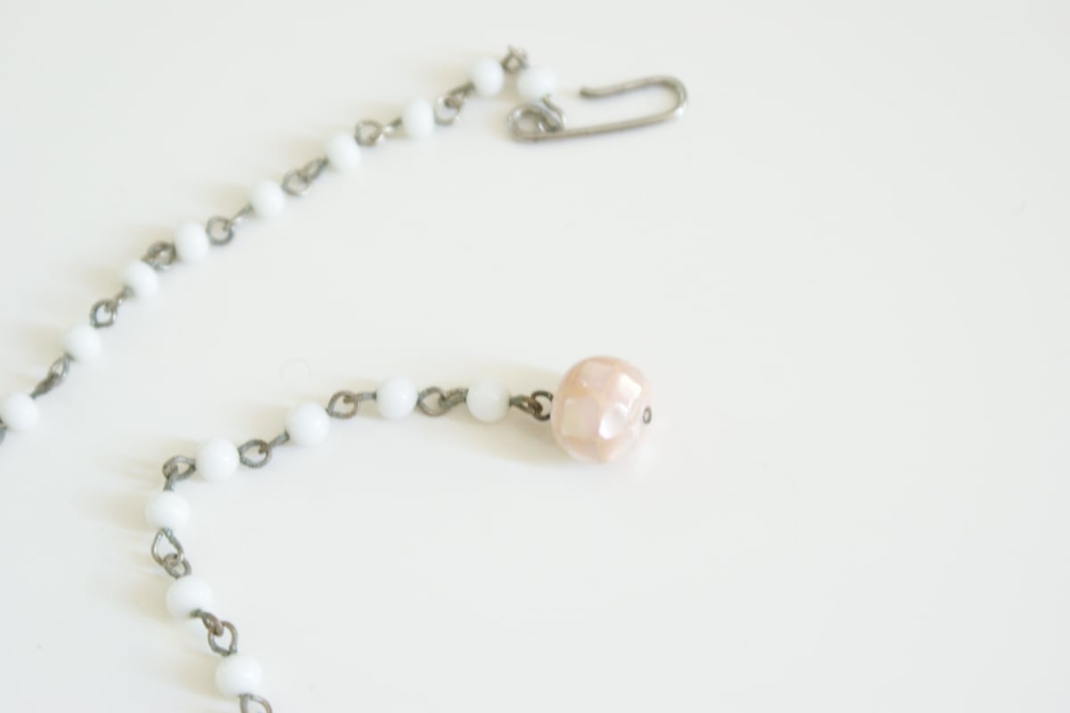 セルロイド アイボリー フラワー ラインストーン 透かし ネックレス