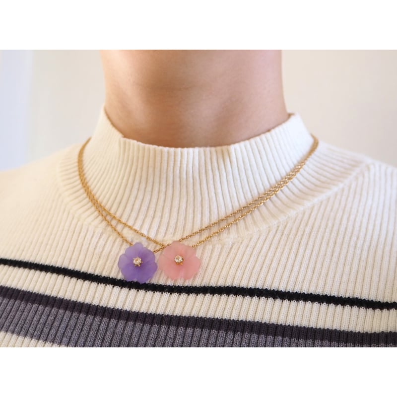 AVONエイボン 勿忘草 パープルルーサイト フラワー ネックレス