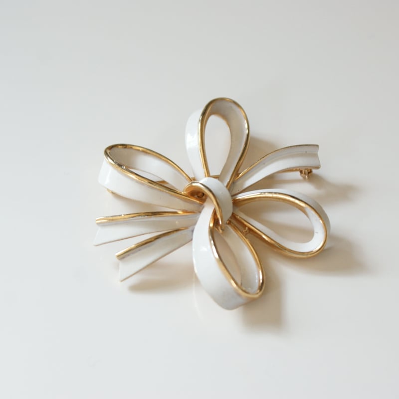 632 美品✧TRIFARI✧クラウントリファリ ボタニカル パール　ブローチ 632 美品✧TRIFARI✧クラウントリファリ ボタニカル パール ブローチ