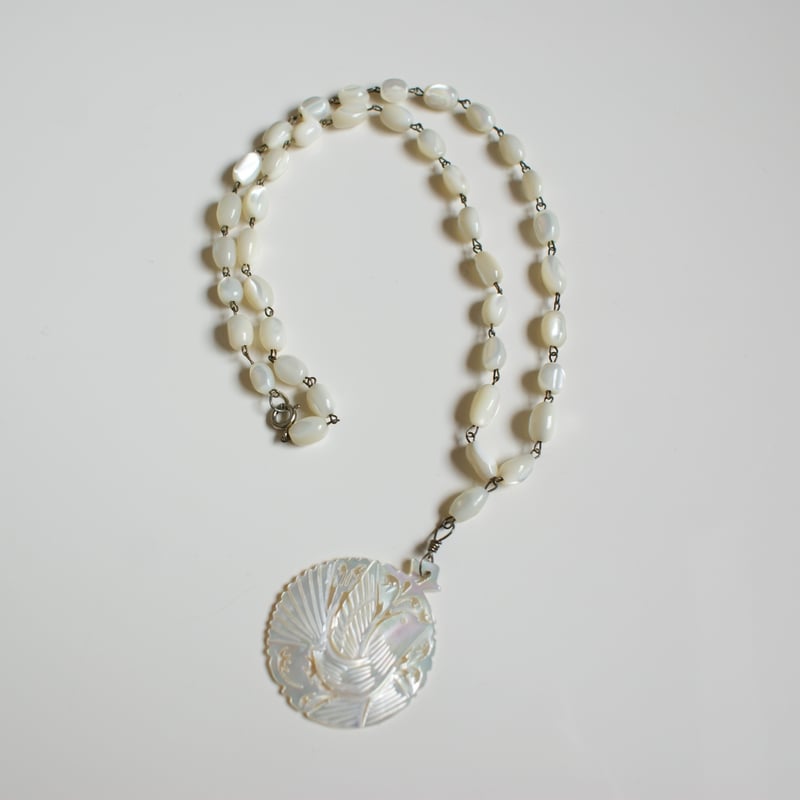 ヴィンテージベツレヘムパール コンパクトミラー　小鳥と木の実　植物　鳩 手鏡 第一回 希少なヴィンテージが見つかった。 | 伝統を受け継ぐもの。 CO