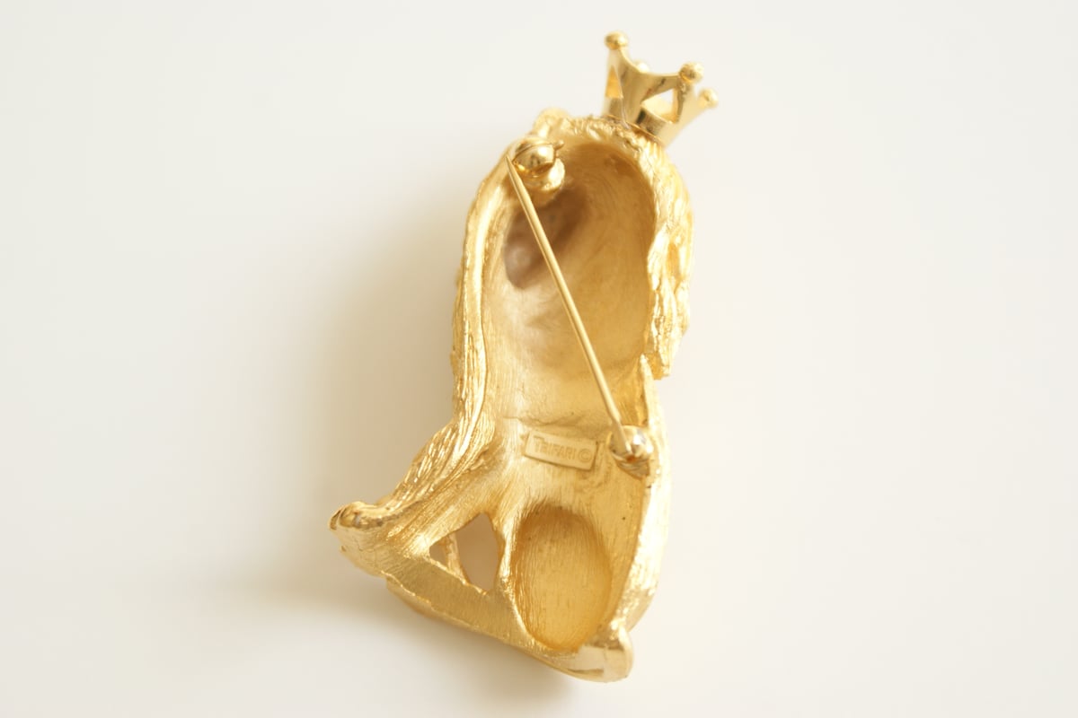 TRIFARIクラウントリファリ ライオン 王冠 ブローチ/ ヴィンテージ