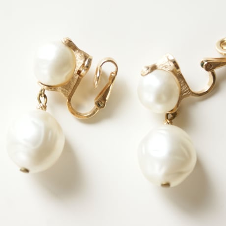 TRIFARIクラウントリファリ バロック ポテト パール イヤリング / ヴィンテージアクセサリー・コスチュームジュエリー