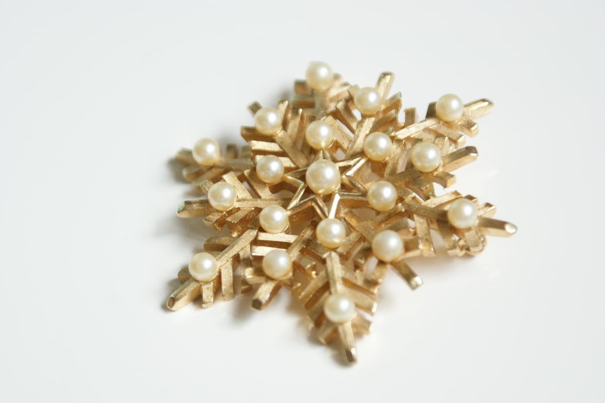 TRIFARIトリファリ 雪の結晶 スノーフレーク ブローチ / ヴィンテージ