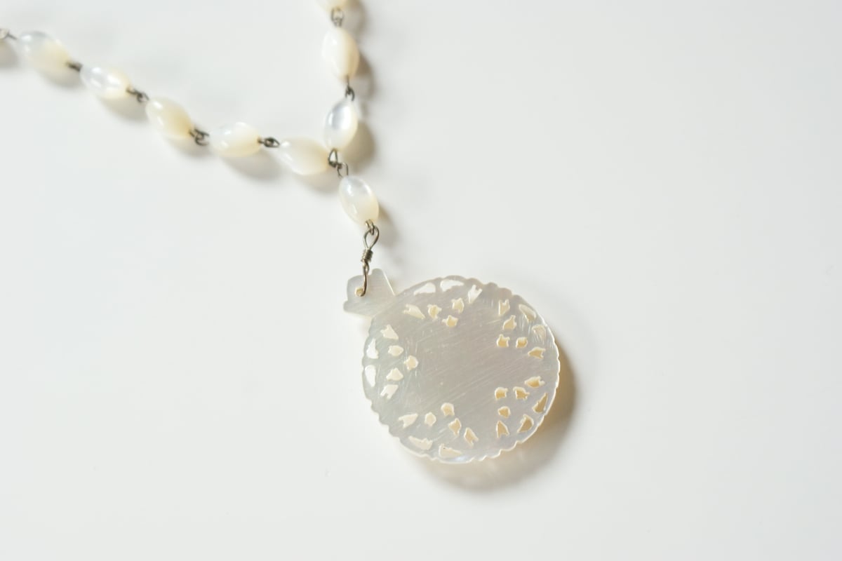 シャネル　CHANEL ネックレス　シェル 白蝶貝　95A ヴィンテージ シャネル CHANEL ネックレス シェル 白蝶貝 95A ヴィンテージ シャネル