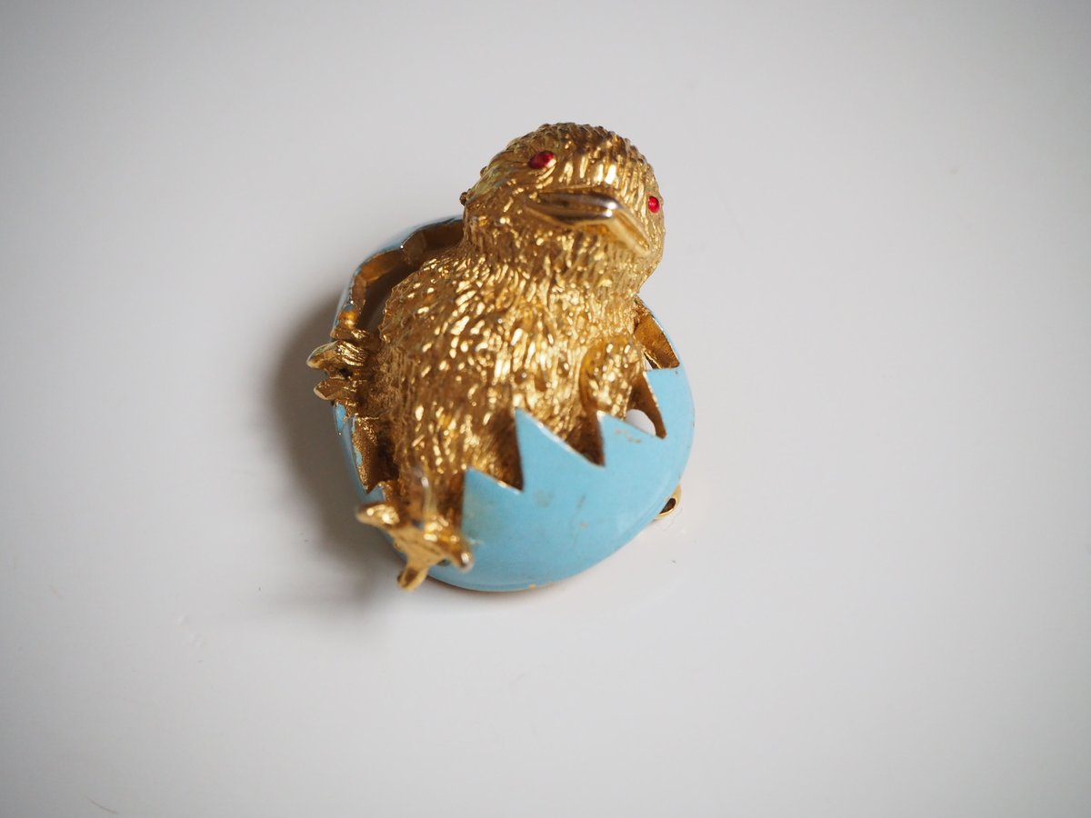 TRIFARIトリファリ イースターエッグ ひよこ パステルブルー ブローチ