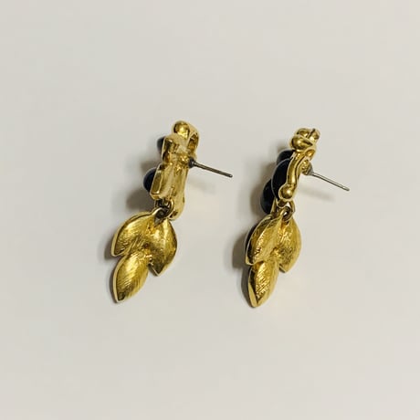TRIFARI TMトリファリ  ブラック リーフ ルーサイト ピアス/ ヴィンテージアクセサリー・コスチュームジュエリー