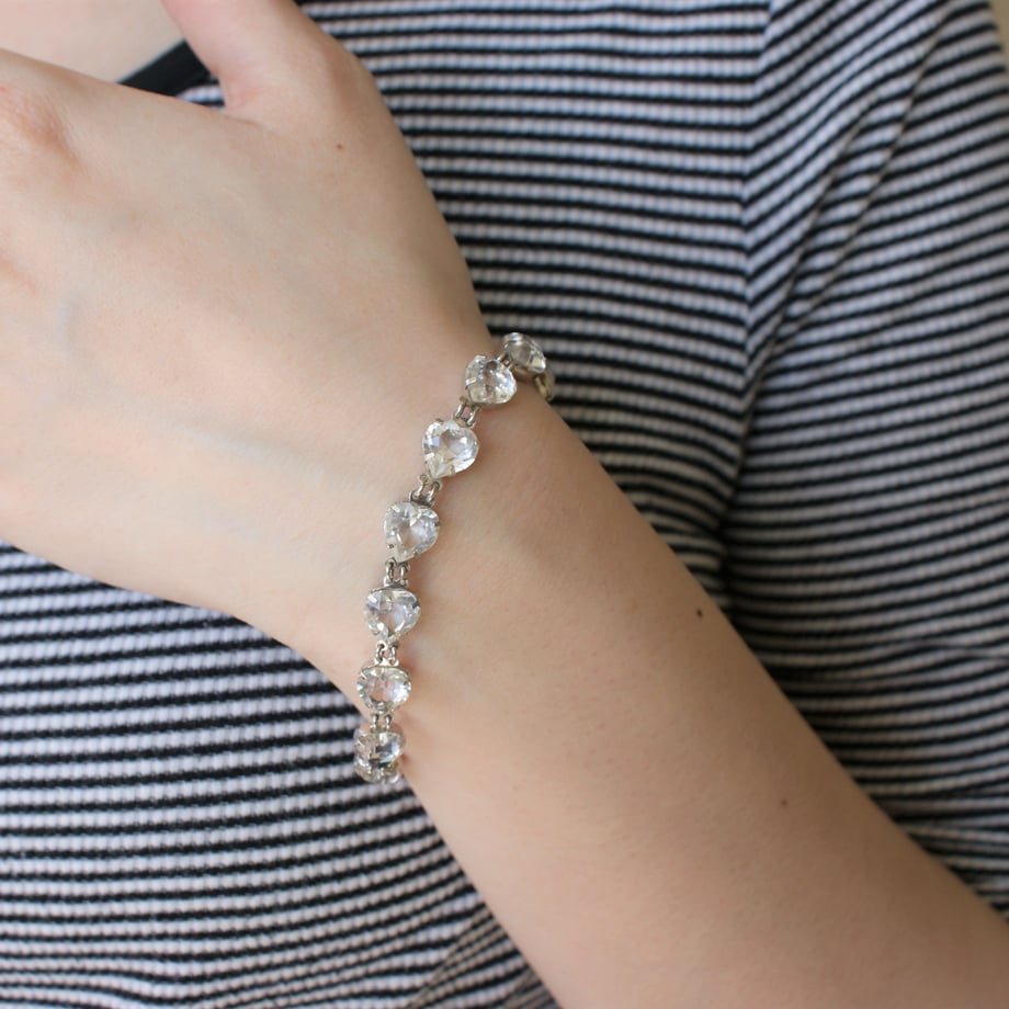 5af7fafd5f7866754e0000ba