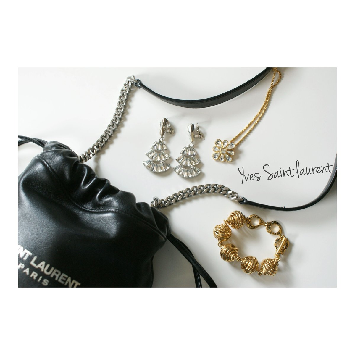 Yves Saint Laurentイヴ・サンローラン ゴールド ボール Yves Saint Laurentイヴ・サンローラン ゴールド ボール