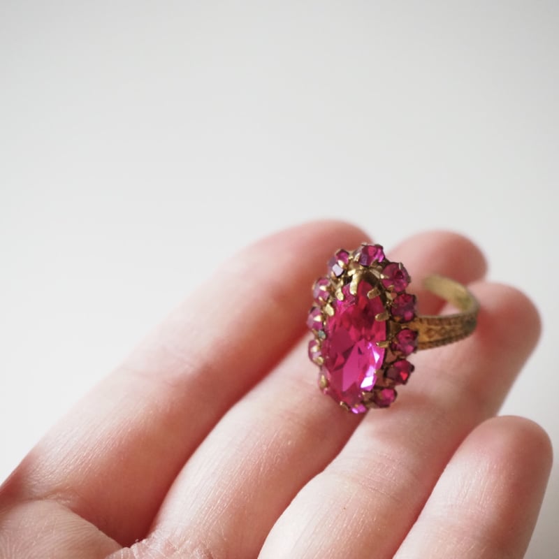 クリスタルガラス使用の指輪 SWAROVSKI スワロフスキー クリスタル