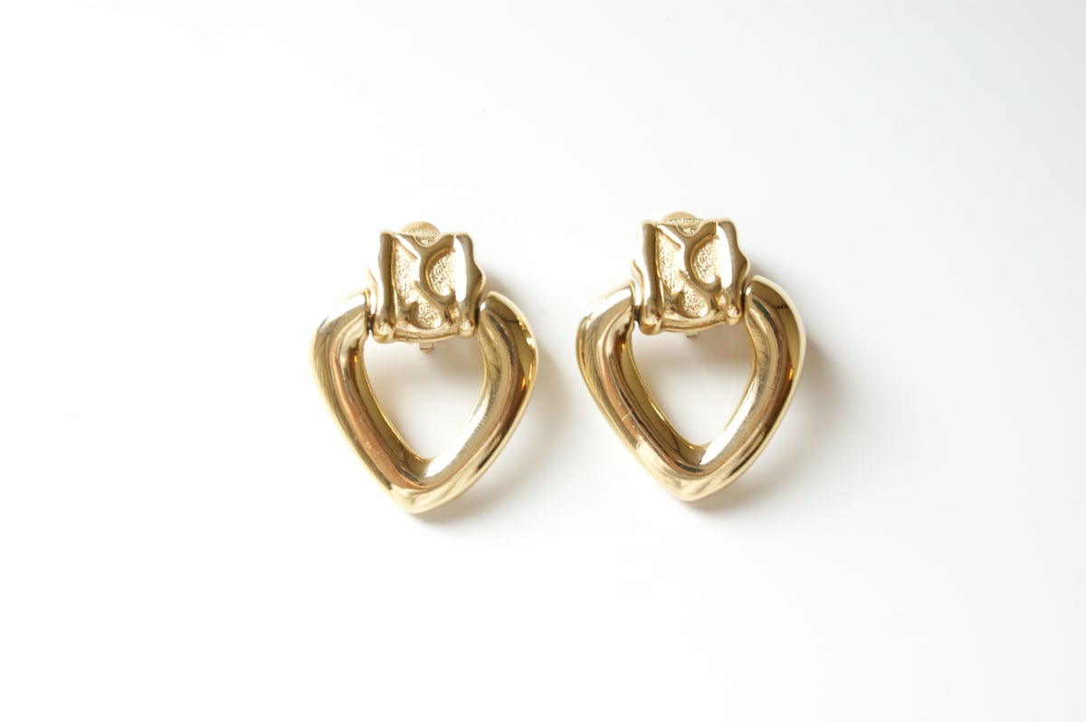 GIVENCHYジバンシー　ヴィンテージ　ハートブローチ＆イアリングセット GIVENCHYジバンシィ ドアノッカー ハート イヤリング / ヴィンテージ