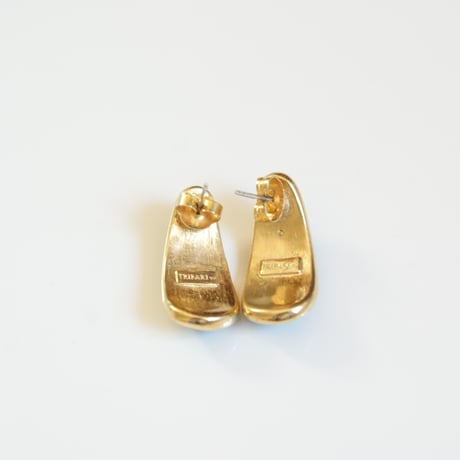 TRIFARI TM トリファリ /グリーンエナメル ピアス/ ヴィンテージアクセサリー