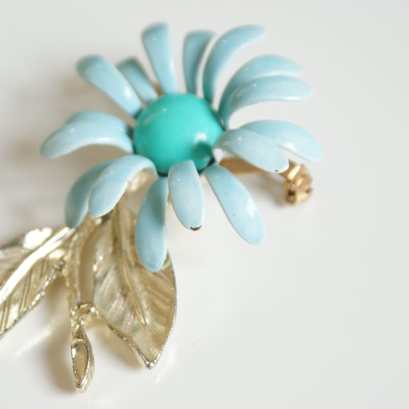 ターコイズ パステルブルーフラワー ブローチ/ ヴィンテージ