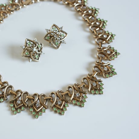 TRIFARIトリファリ /アルフレッド・フィリップ/ライムグリーン ラインストーン  ネックレス＆イヤリングセット/ ヴィンテージ・コスチュームジュエリー