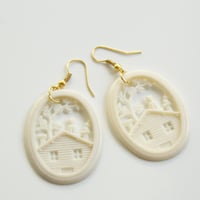 【フランス買付】Special price【スペシャルプライス】ホワイトプラスチック キャット ピアス/ ヴィンテージ・コスチュームジュエリー