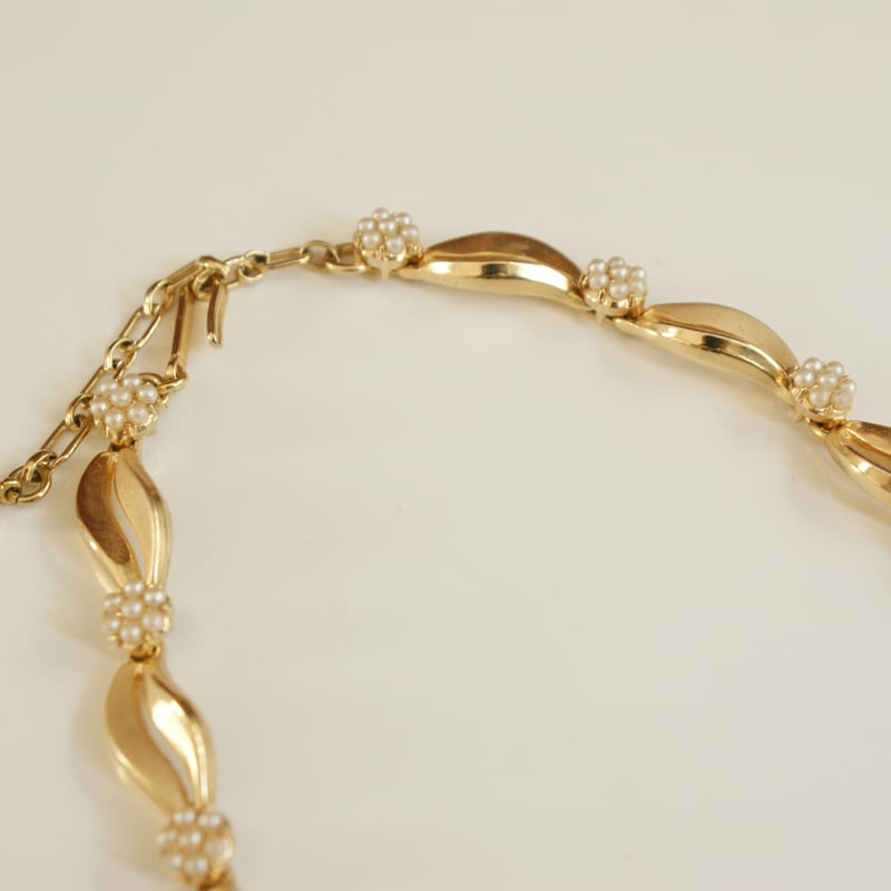 TRIFARIトリファリ フラワーパール ネックレス / ヴィンテージ TRIFARIトリファリ フラワーパール ネックレス / ヴィンテージ