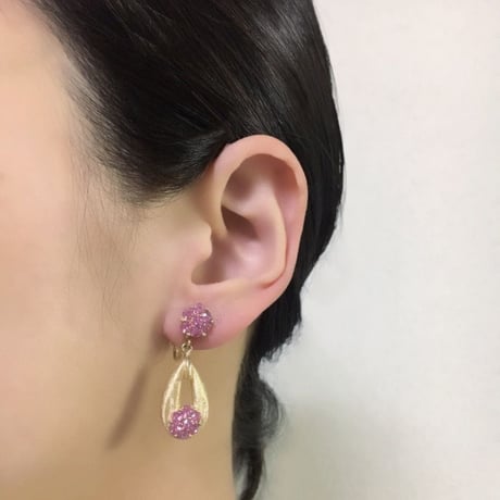 TRIFARIクラウントリファリ バースデイ ピンク ラインストーン / ヴィンテージ・コスチュームジュエリー