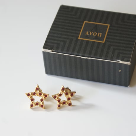 AVONエイボンレッド ラインストーン 星 スター ピアス箱BOX付き / ヴィンテージジュエリー・アクセサリー