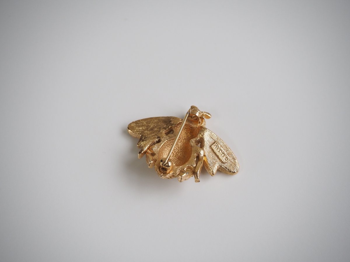 AVONエイボン 蜂 ミツバチ ブローチ / ヴィンテージジュエリー