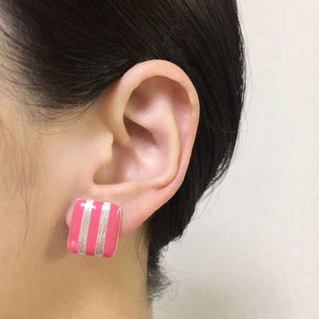 Special price【スペシャル プライス】ピンク エナメル ストライプ イヤリング / ヴィンテージアクセサリー