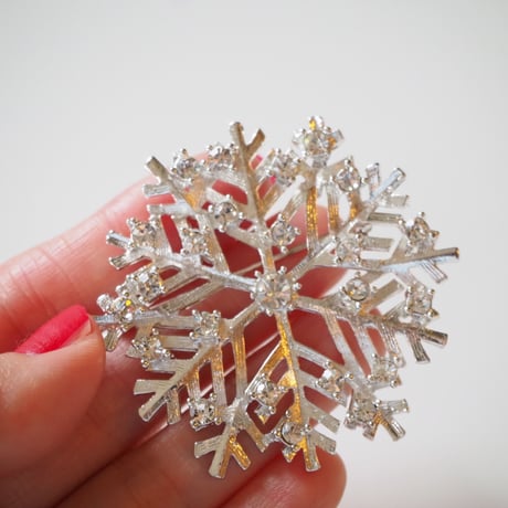 雪の結晶 スノーフレーク シルバー ブローチ  / ヴィンテージアクセサリー