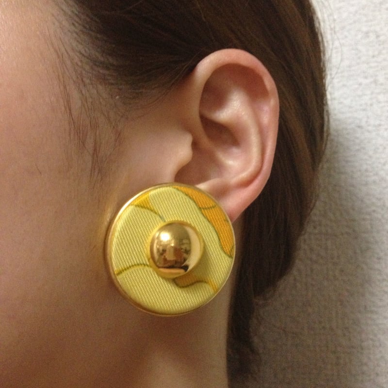 HERMESエルメス☆イエロースカーフ☆ヴィンテージイヤリング  