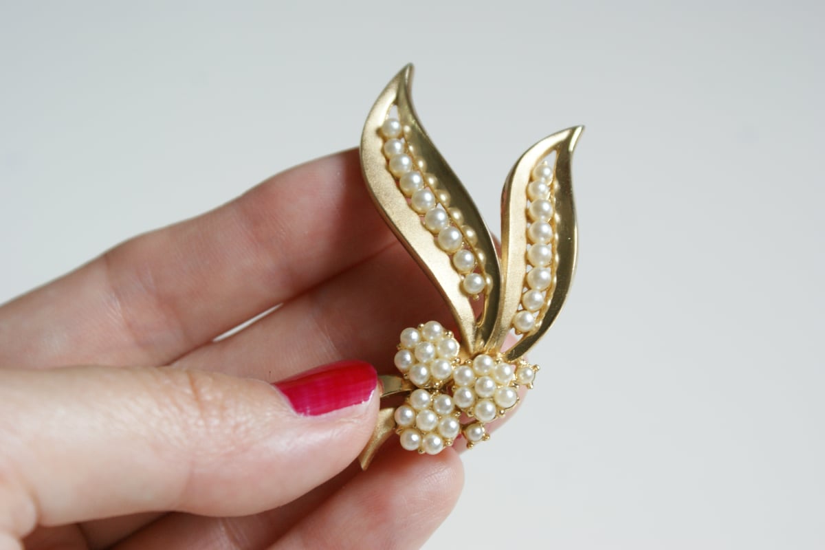 TRIFARIトリファリ パールフラワー ブローチ / ヴィンテージ