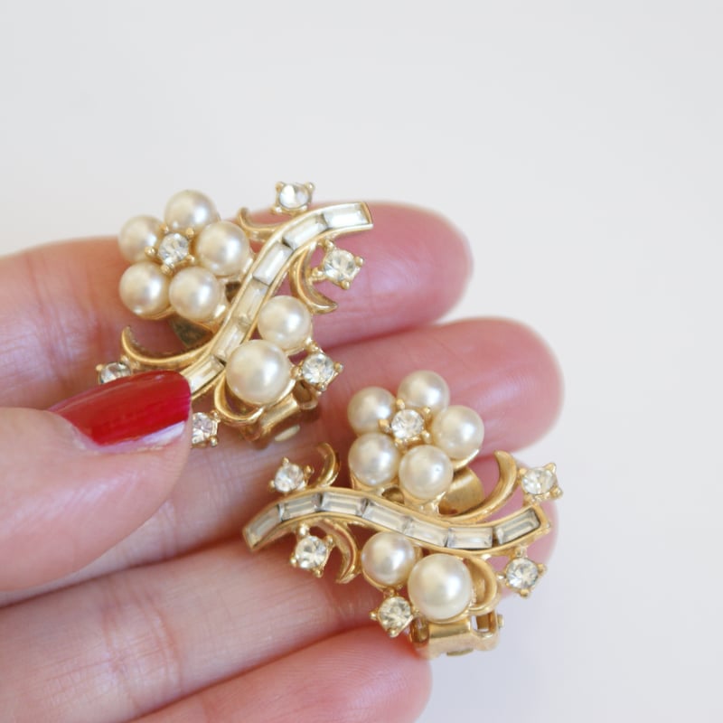 TRIFARIクラウントリファリ パール フラワー イヤリング