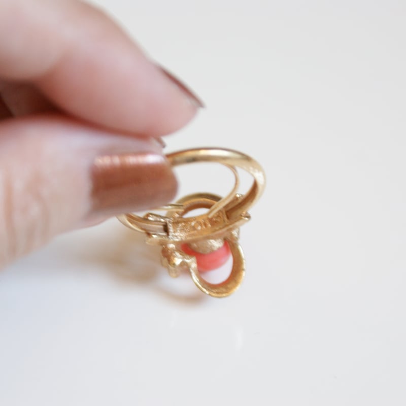 AVONエイボン ピンク珊瑚 ゴールド 指輪リング / ヴィンテージ