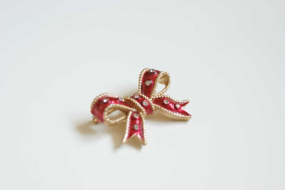 希少】1940年代 トリファリ 王冠 ブローチ 赤カボション ヴィンテージ