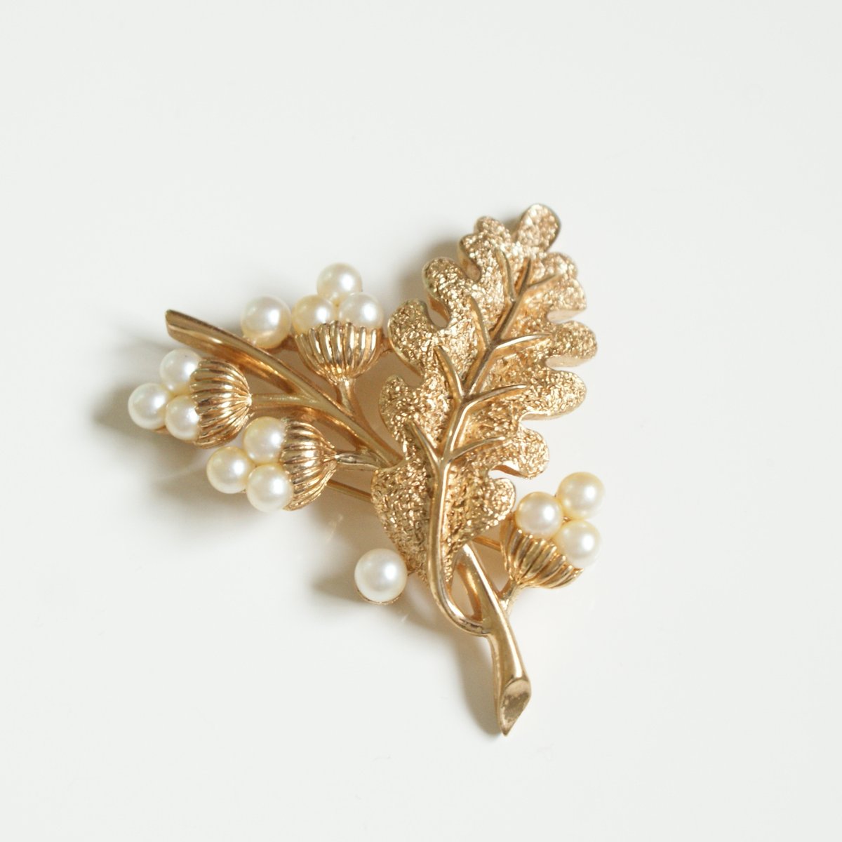 TRIFARIトリファリ どんぐり パール ゴールド ブローチ / ヴィンテージ
