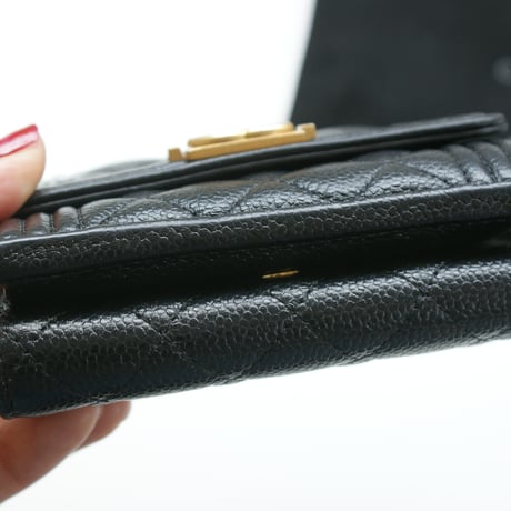 CHANEL シャネル キャビアスキン ココマーク ボーイシャネル ３つ折りウォレット財布