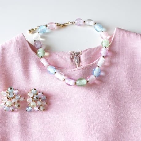 TRIFARIトリファリ パステル ピンク ガラス イヤリング/ ヴィンテージアクセサリー・コスチュームジュエリー