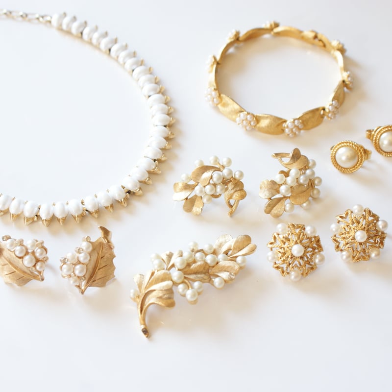 trifari イヤリング・ブローチセット パールゴールド