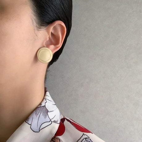 MONETモネ サークル アイボリー エナメル イヤリング  / ヴィンテージジュエリー・アクセサリー