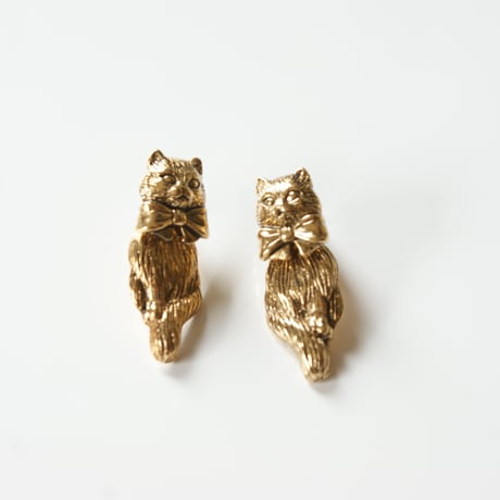 AVONエイボン 猫キャット リボン ２WAY ピアス / ヴィンテージジュエリー・アクセサリー