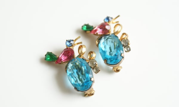 ヴィンテージアクセサリー・コスチュームジュエリー ショップ Attireine