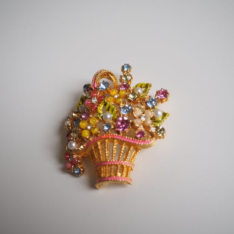 【お取り置き品】ART ピンクエナメル フラワーバスケット ブローチ/ ヴィンテージ・コスチュームジュエリー