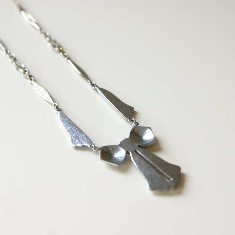 リボン アール・デコ ペースト ラインストーン ネックレス