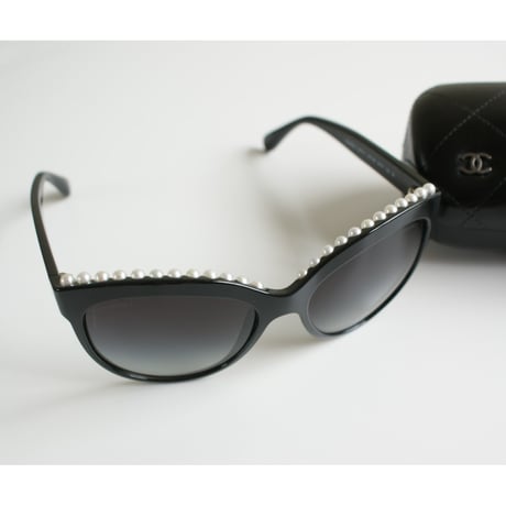 CHANELシャネル  パール ブラック サングラス Box付き / ヴィンテージ雑貨