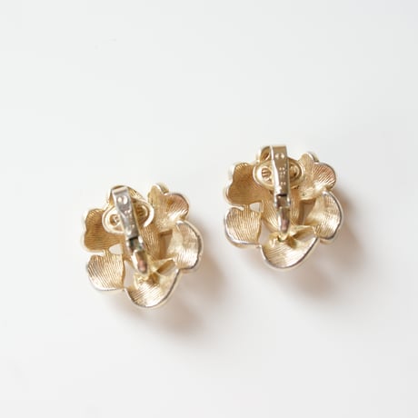 TRIFARIクラウントリファリ ハートリーフイヤリングヴィンテージアクセサリーコスチュームジュエリー