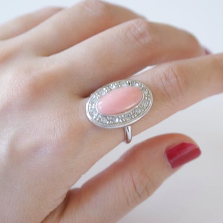 AVONエイボン パステルピンク  指輪リング / ヴィンテージジュエリー・アクセサリー