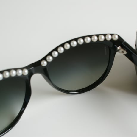 CHANELシャネル  パール ブラック サングラス Box付き / ヴィンテージ雑貨