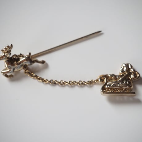 AVONエイボン サンタ クリスマス ピンブローチ  / ヴィンテージアクセサリー