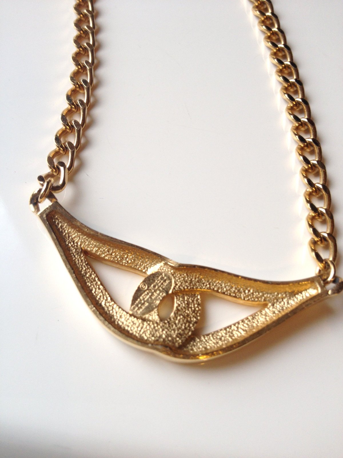 GIVENCHYジバンシー☆エメラルドグリーン☆エナメルネックレス