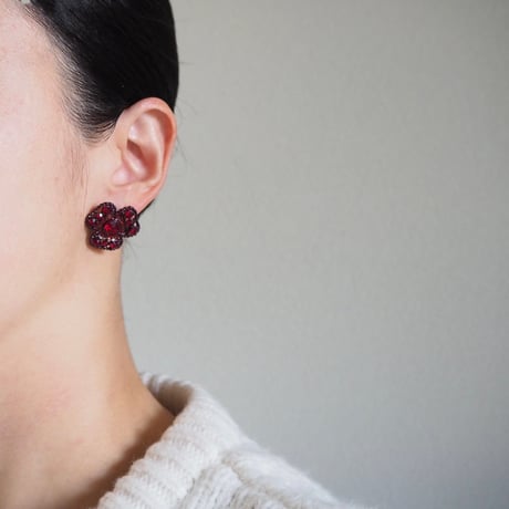 AVONエイボン レッド ラインストーン ピアス / ヴィンテージジュエリー・アクセサリー